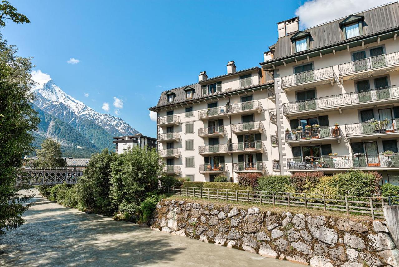 Apartment Cosmiques - Alpes Travel - Central Chamonix - Sleeps 4 Buitenkant foto